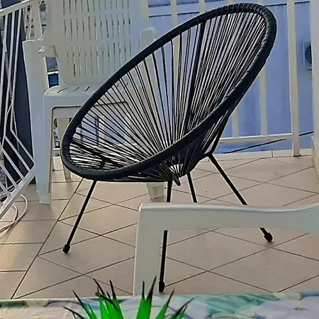 דירה Rb