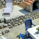 شقة Rb *